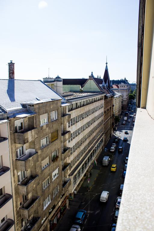 Home At Parliament Budapest Exterior photo